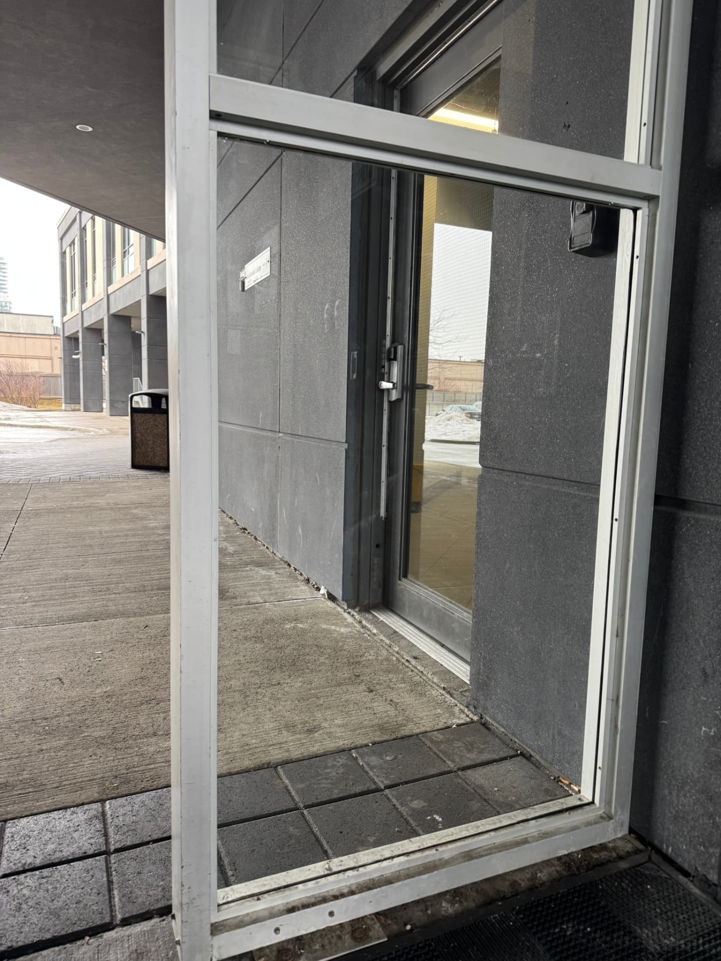 Tempered Glass Wind Guard in Brampton, Ontario